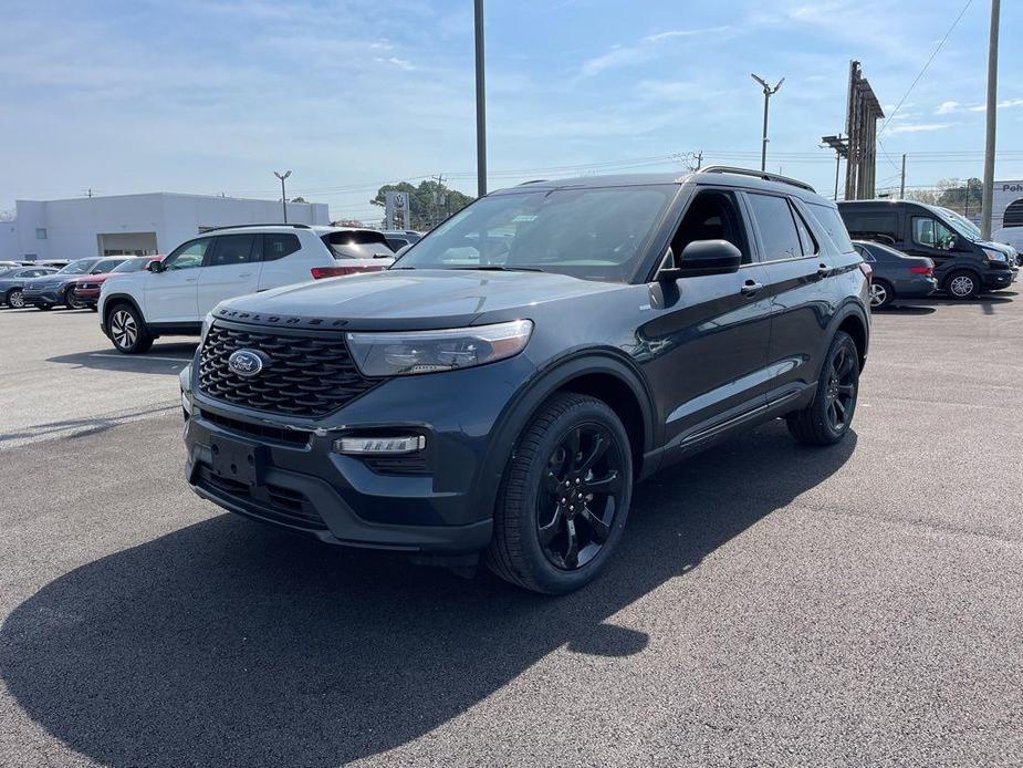 new 2024 Ford Explorer car, priced at $50,958