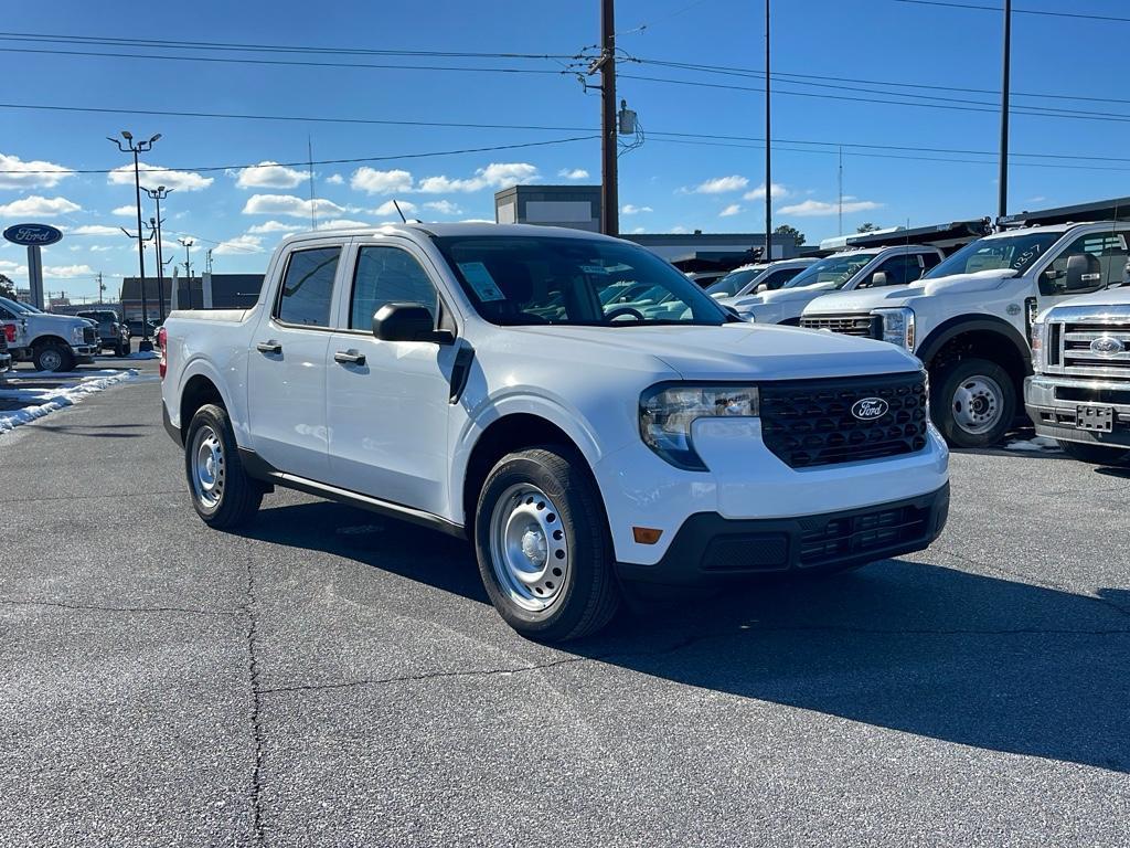 new 2025 Ford Maverick car, priced at $29,605