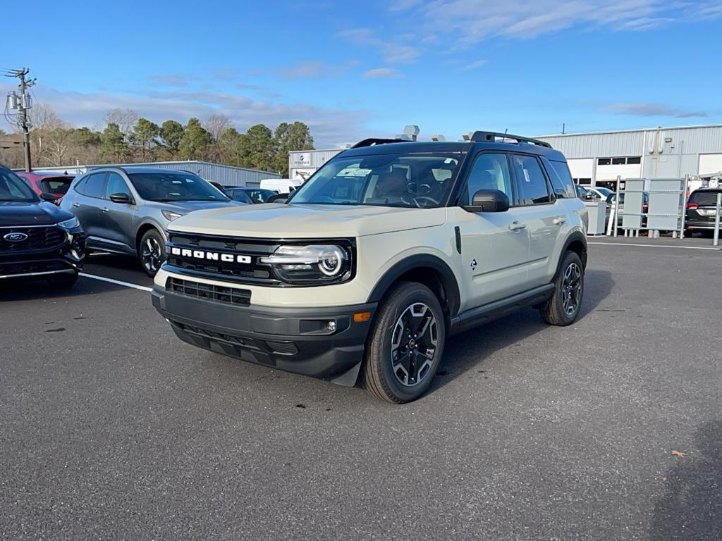 new 2024 Ford Bronco Sport car, priced at $36,820