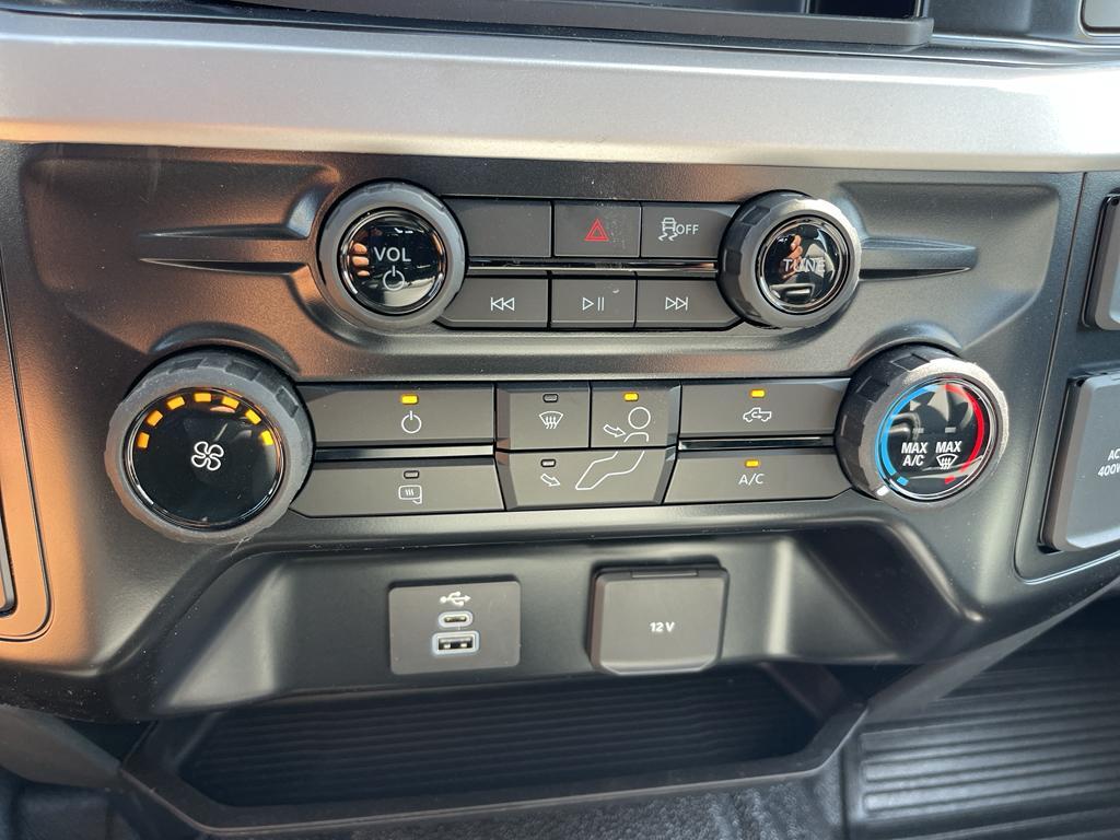 new 2025 Ford F-250 car, priced at $68,981