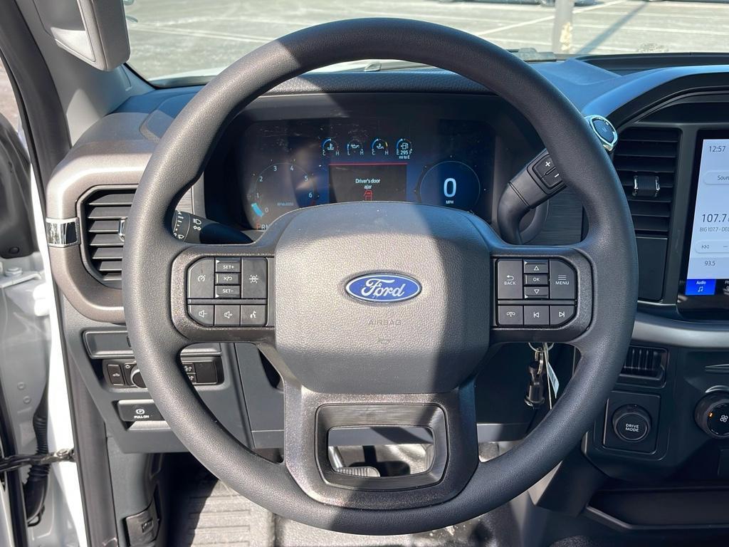 new 2025 Ford F-150 car, priced at $39,935