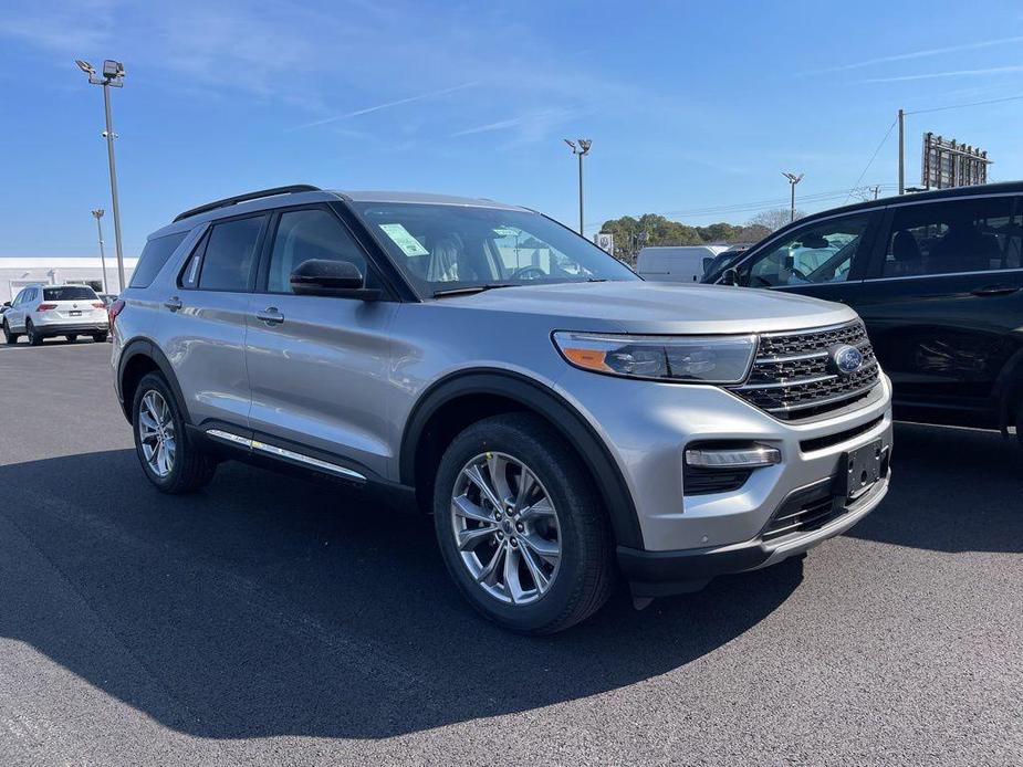 new 2024 Ford Explorer car, priced at $50,181