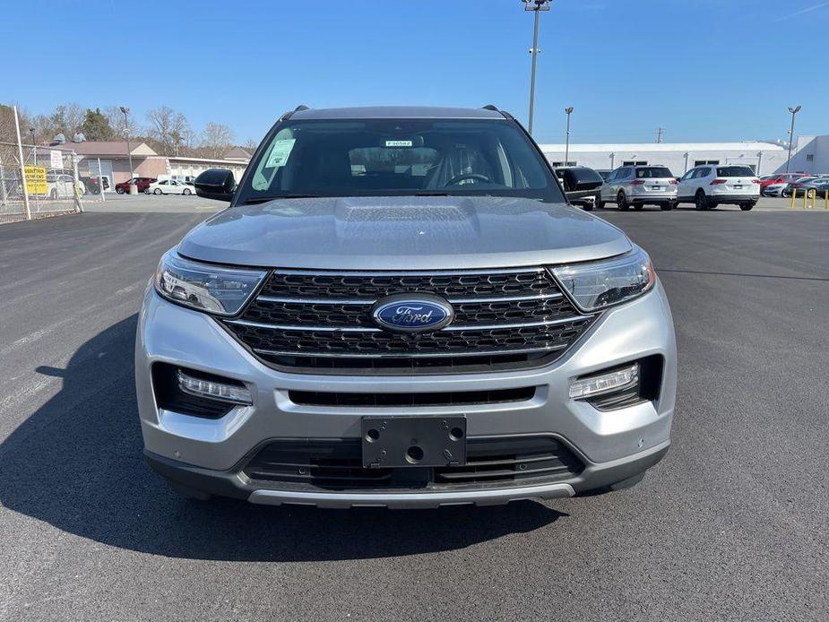 new 2024 Ford Explorer car, priced at $50,181