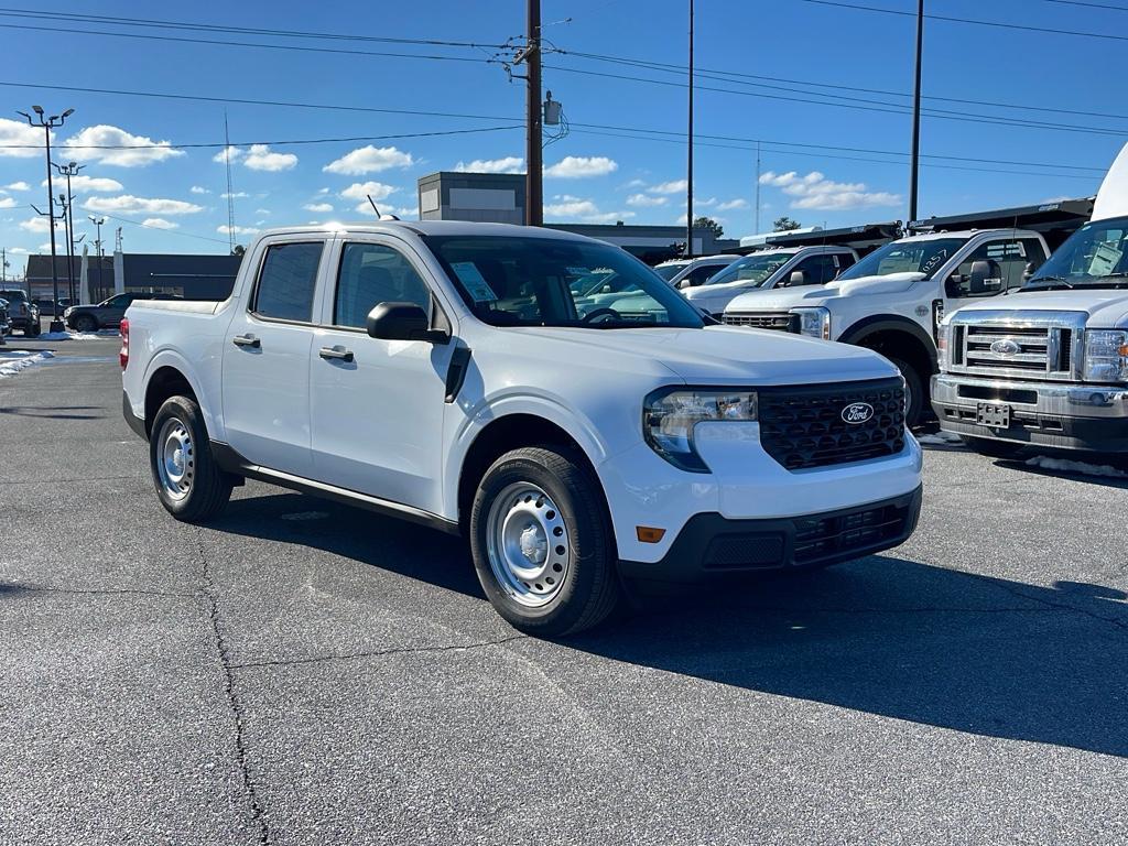 new 2025 Ford Maverick car, priced at $29,605