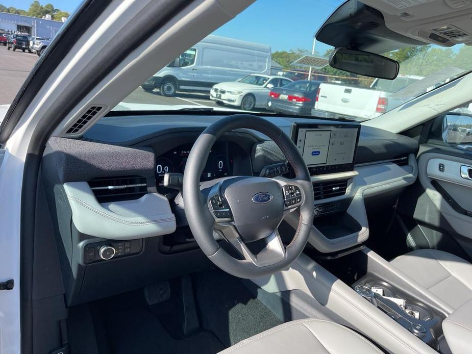 new 2025 Ford Explorer car, priced at $48,400