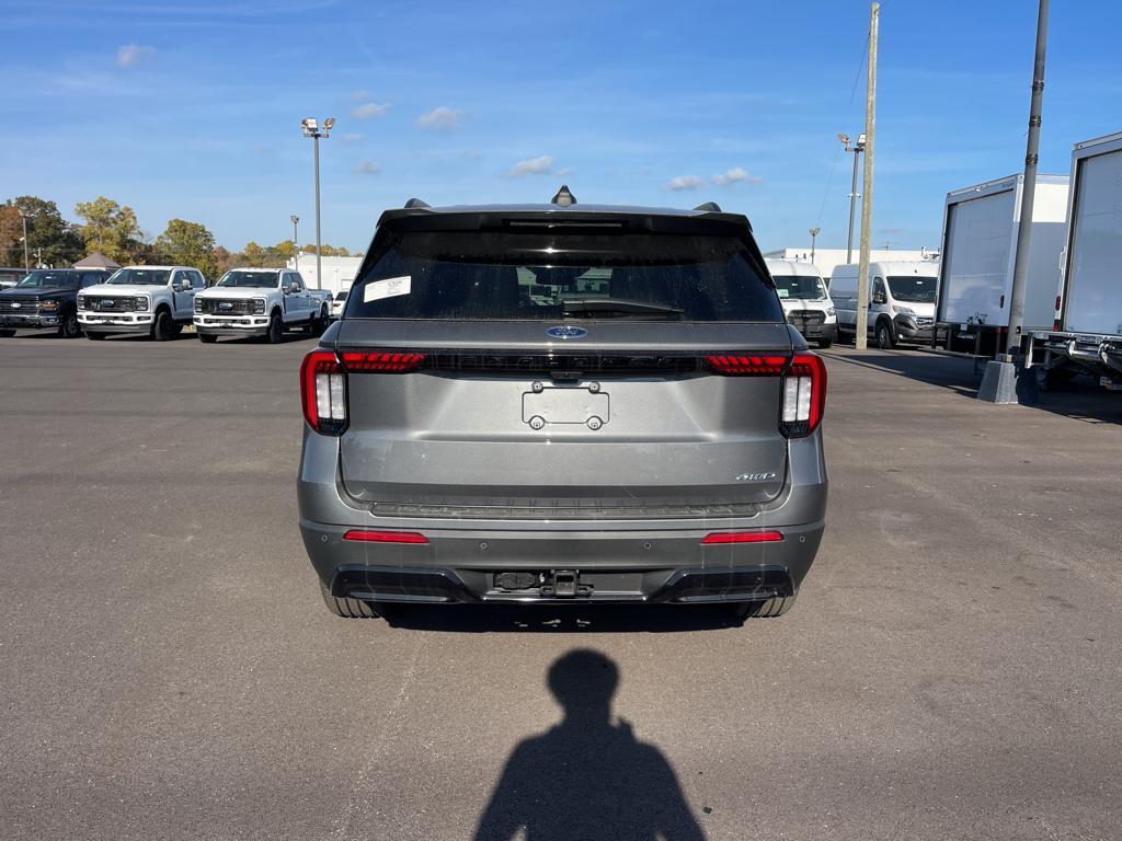 new 2025 Ford Explorer car, priced at $51,545