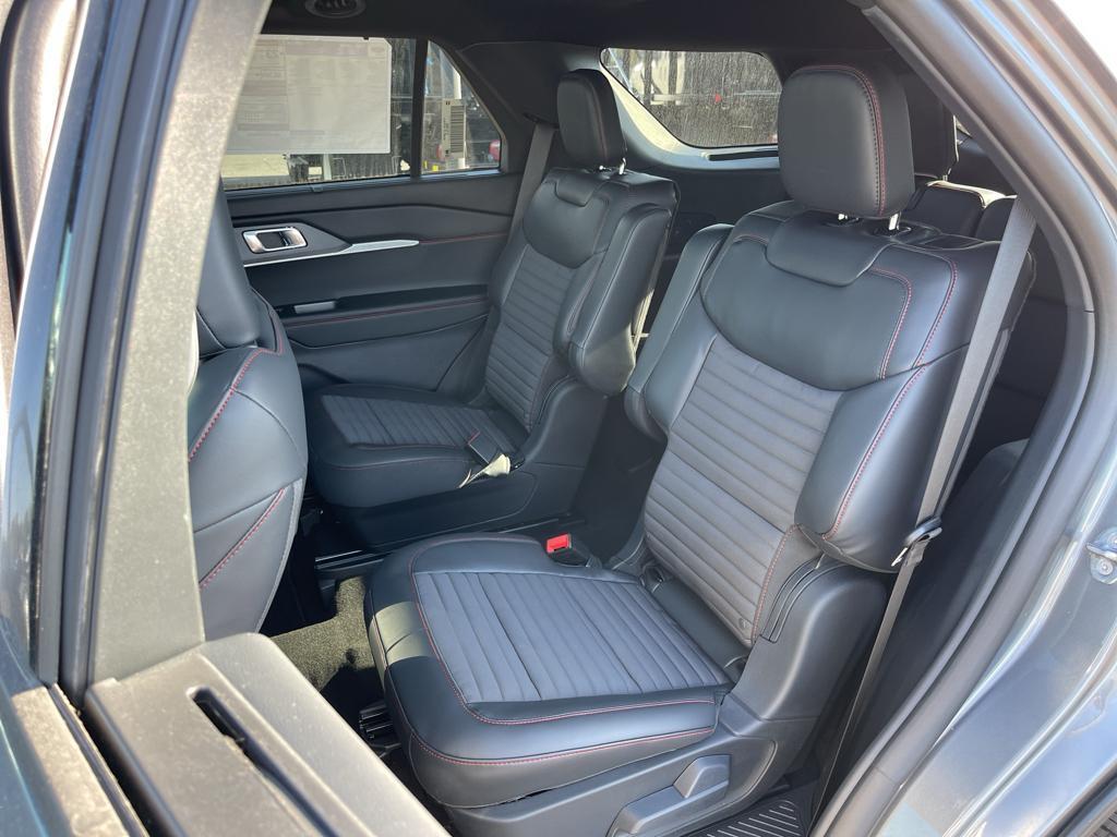 new 2025 Ford Explorer car, priced at $51,545