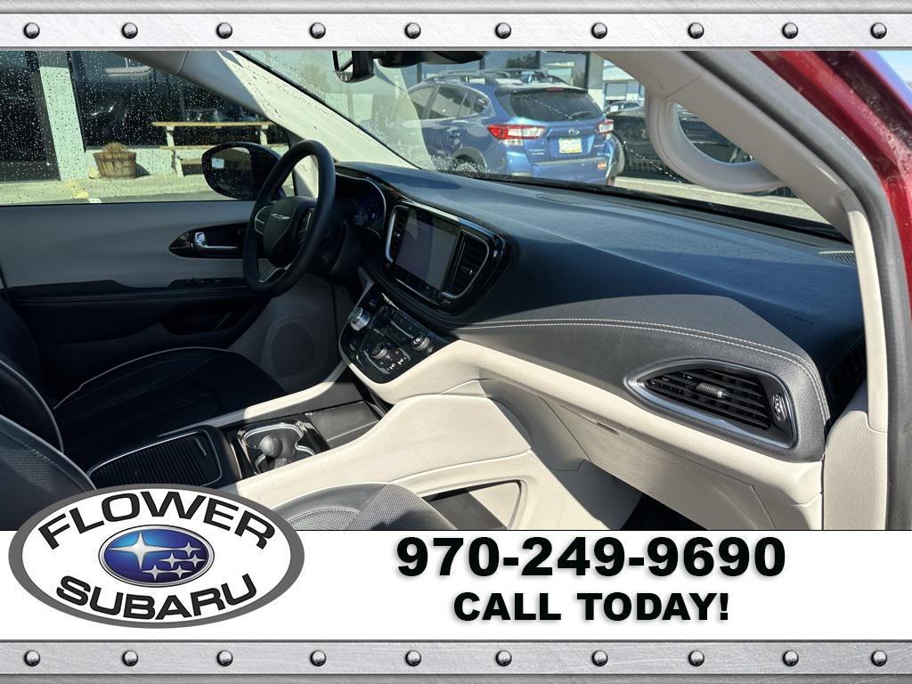 used 2023 Chrysler Pacifica car, priced at $27,596