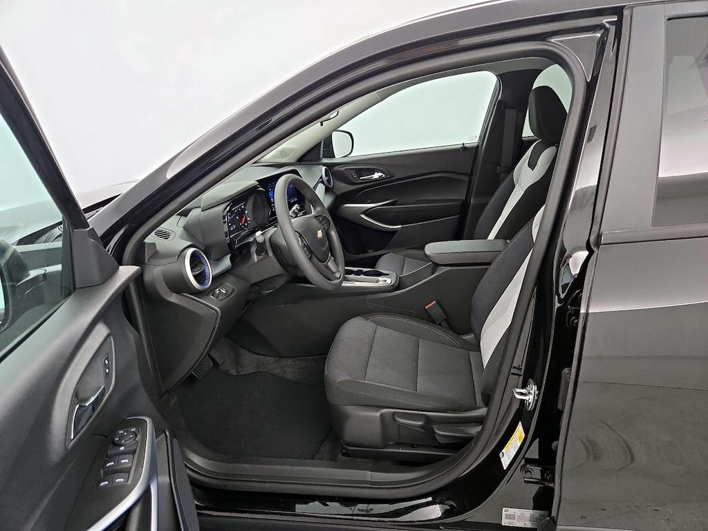 used 2025 Chevrolet Trax car, priced at $23,998