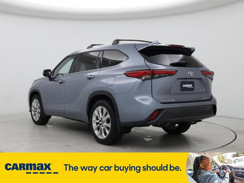 used 2023 Toyota Highlander car, priced at $42,998