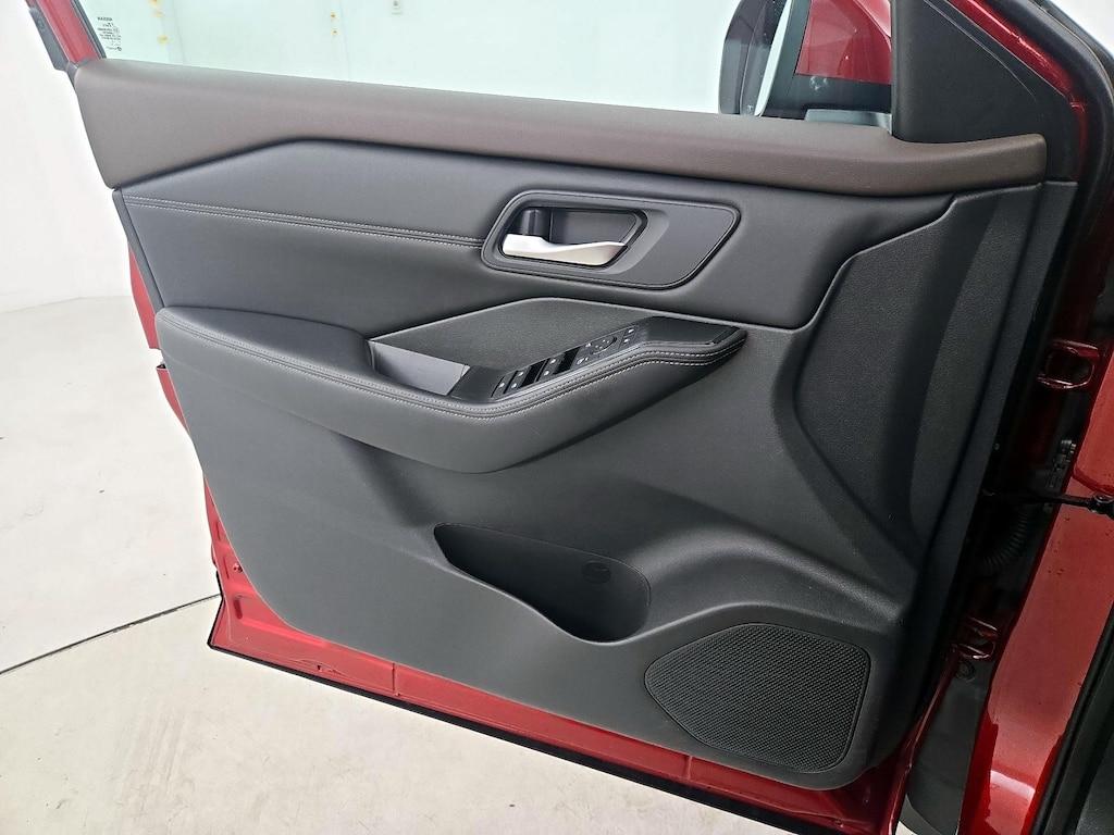 used 2022 Nissan Rogue car, priced at $27,998