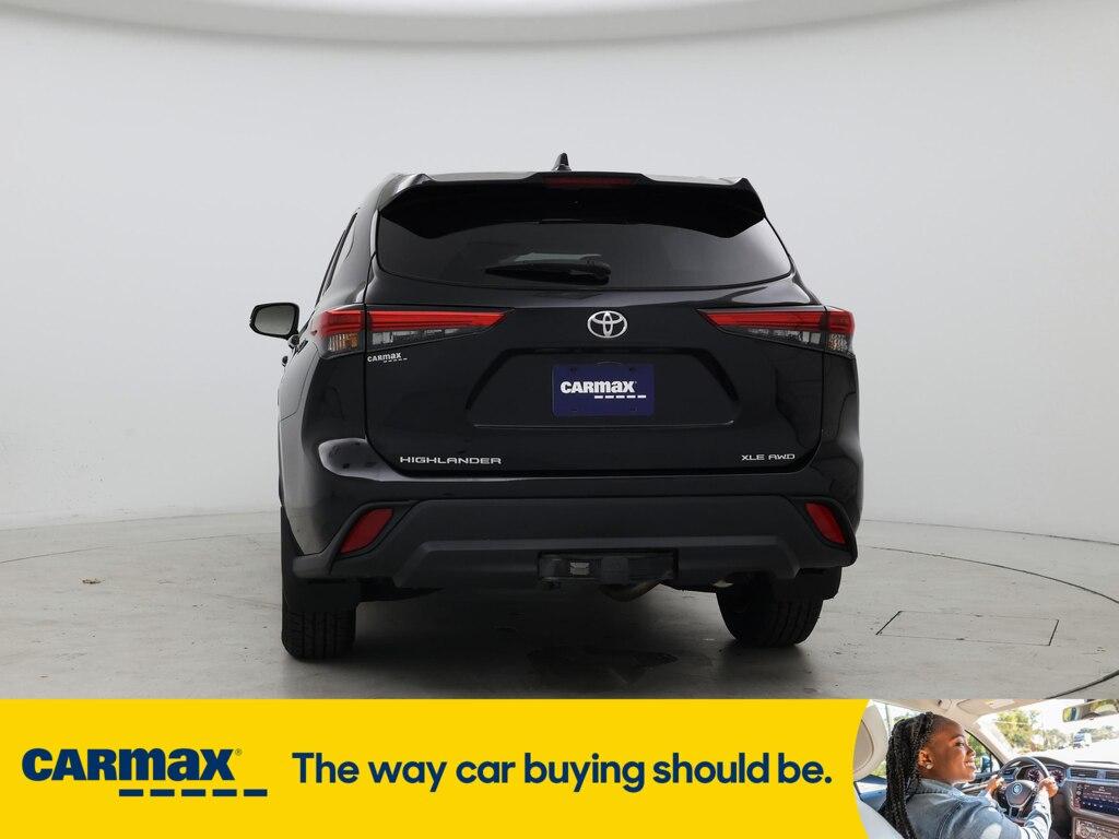 used 2022 Toyota Highlander car, priced at $36,998