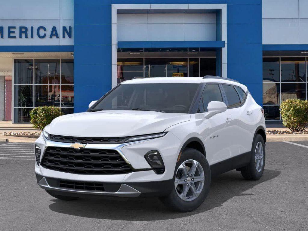 new 2025 Chevrolet Blazer car, priced at $37,320