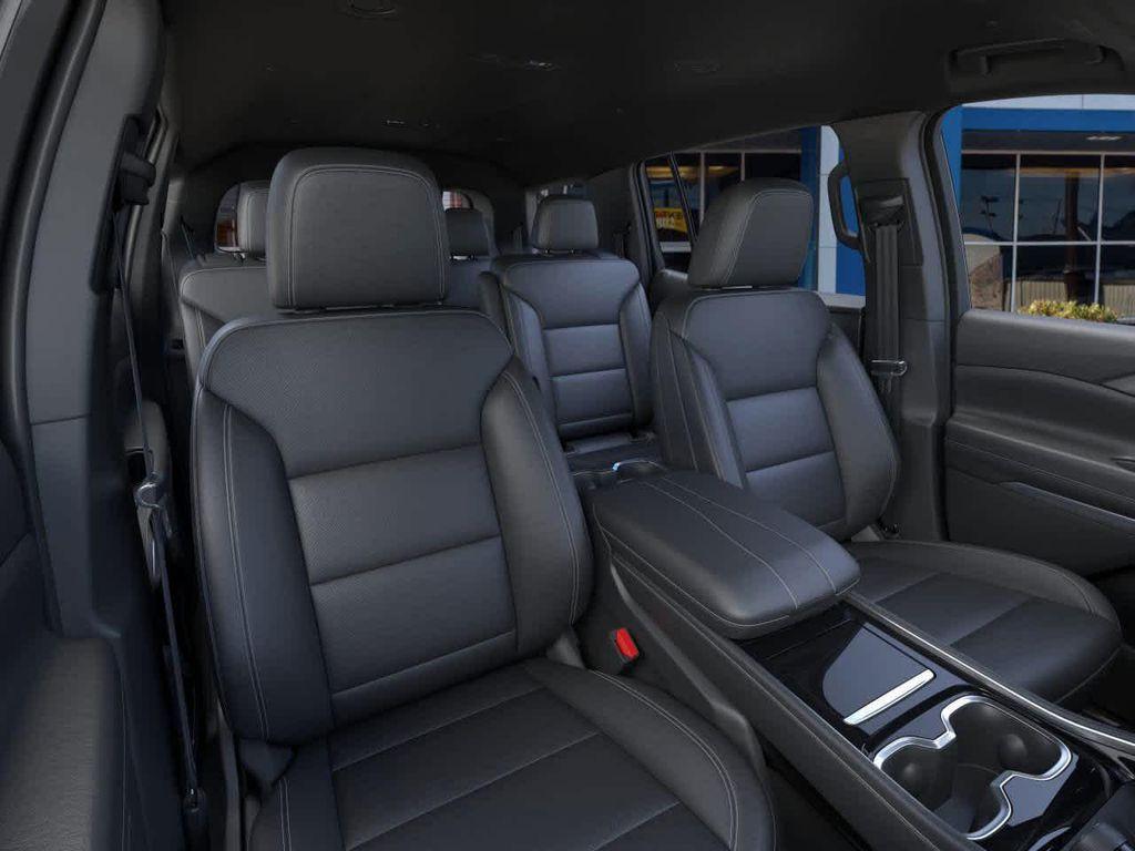 new 2026 Chevrolet Traverse car, priced at $44,920