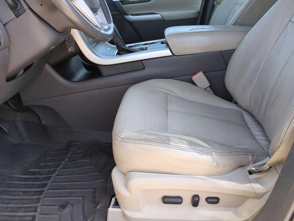 used 2013 Ford Edge car, priced at $7,998