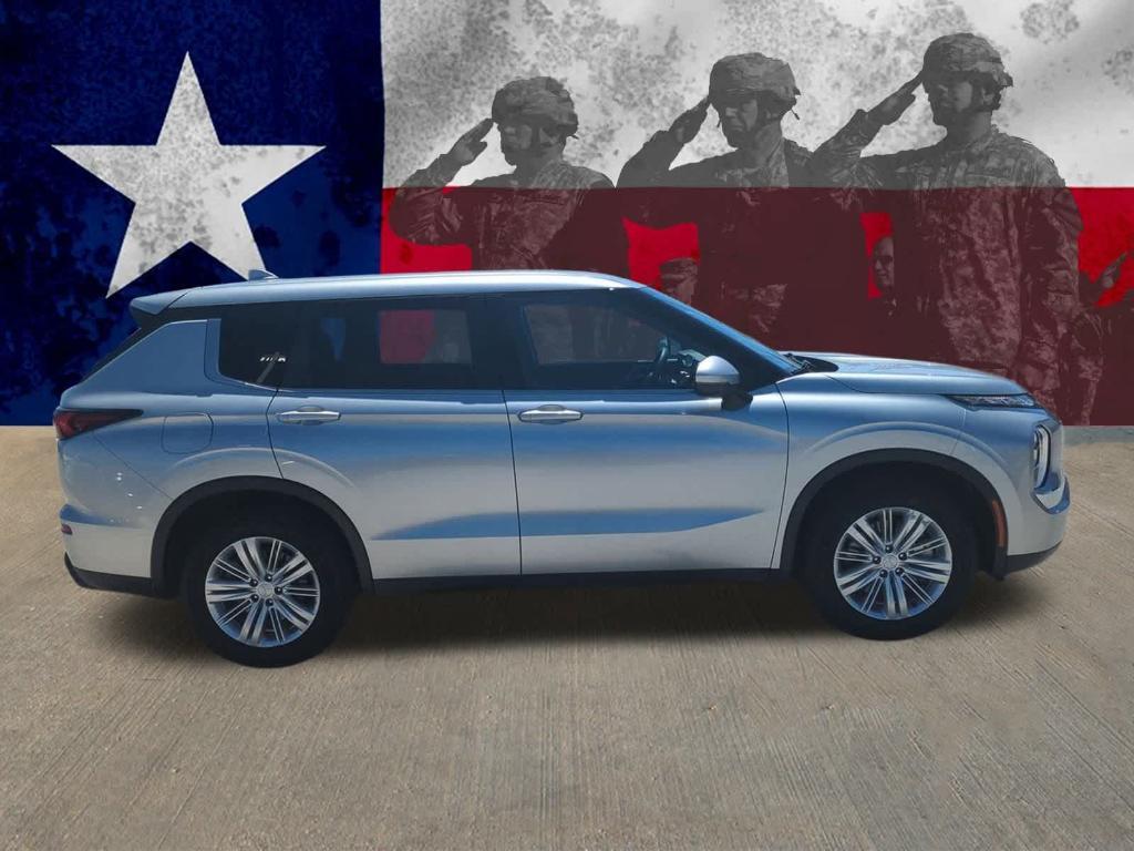 used 2023 Mitsubishi Outlander car, priced at $20,988