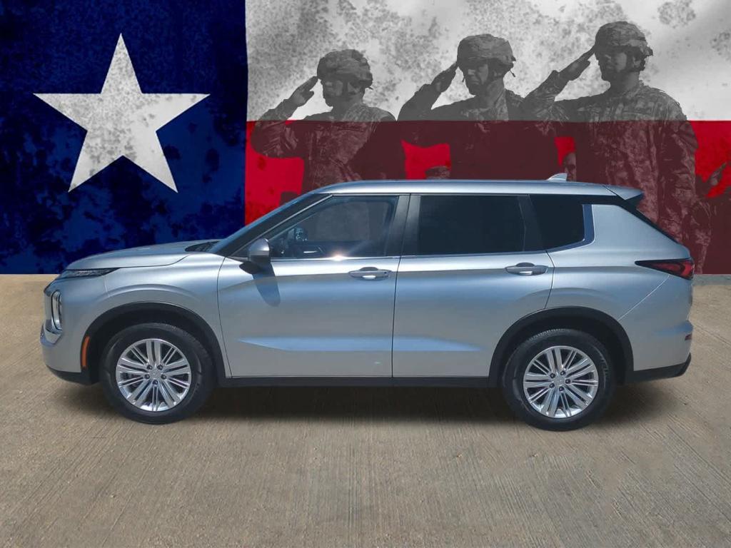 used 2023 Mitsubishi Outlander car, priced at $20,988