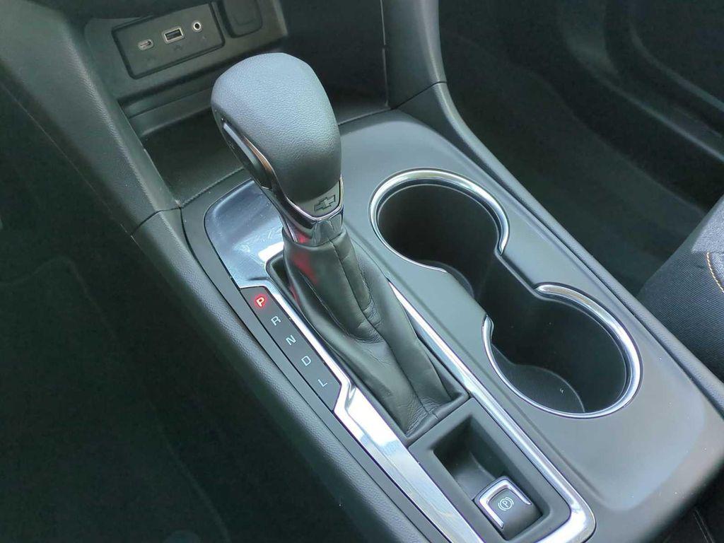 used 2023 Chevrolet Equinox car, priced at $18,988