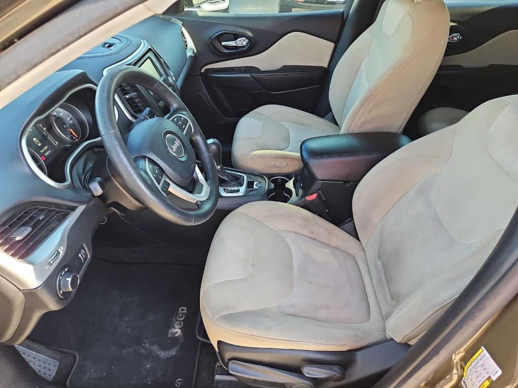 used 2016 Jeep Cherokee car, priced at $9,977