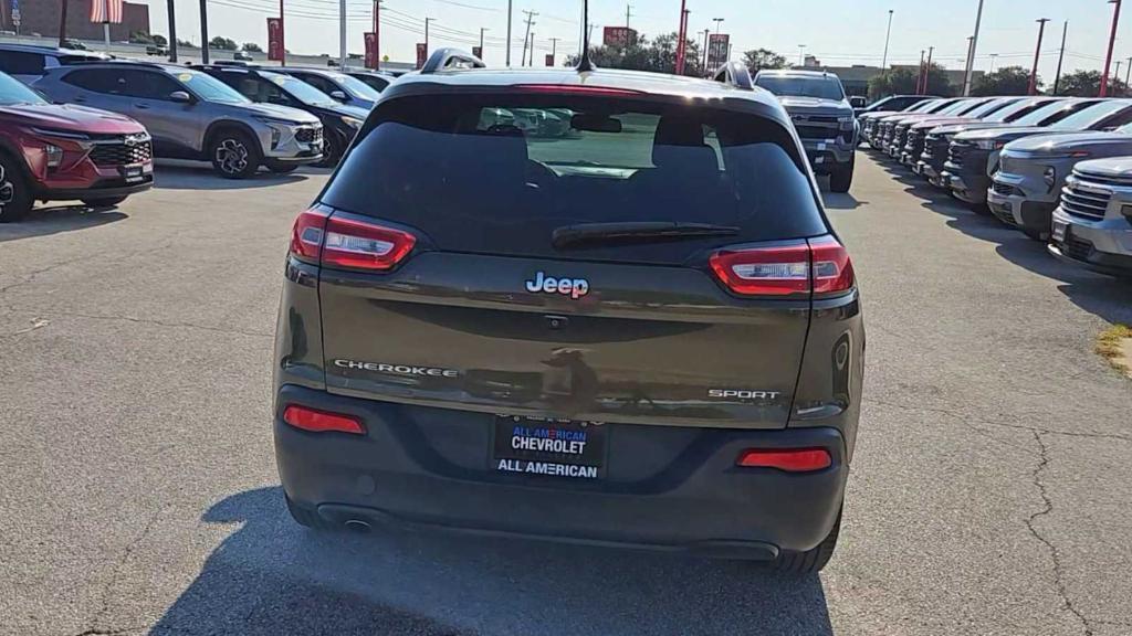 used 2016 Jeep Cherokee car, priced at $9,977