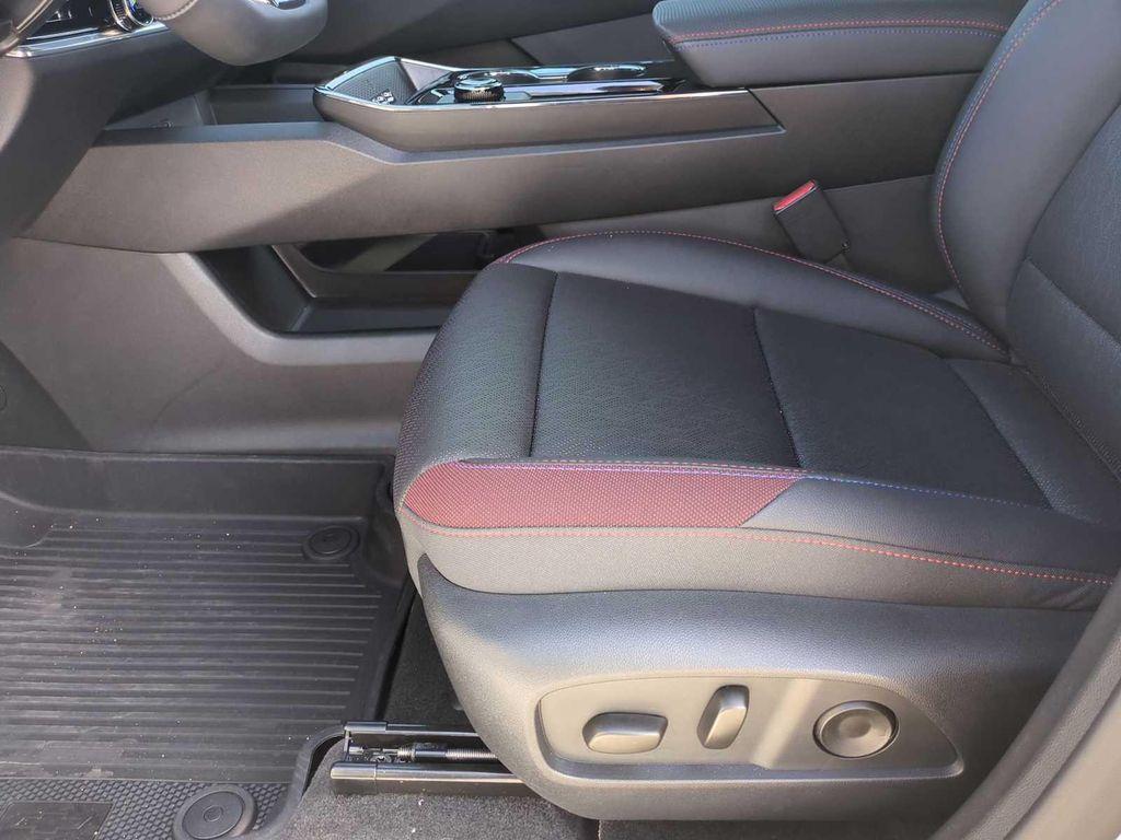 used 2026 Chevrolet Equinox car, priced at $29,544