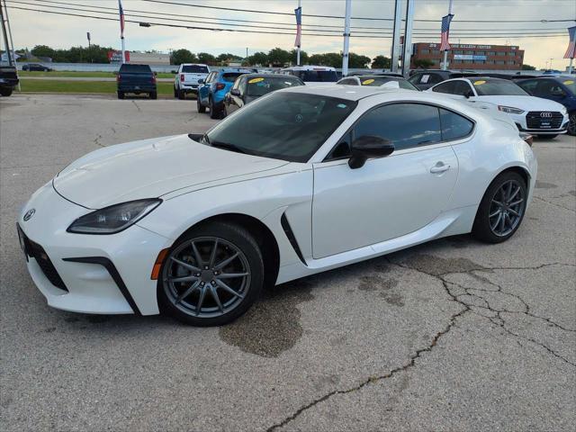 used 2022 Toyota GR86 car, priced at $29,995