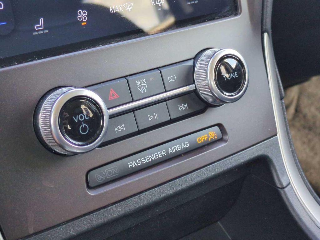 used 2021 Ford Edge car, priced at $20,399