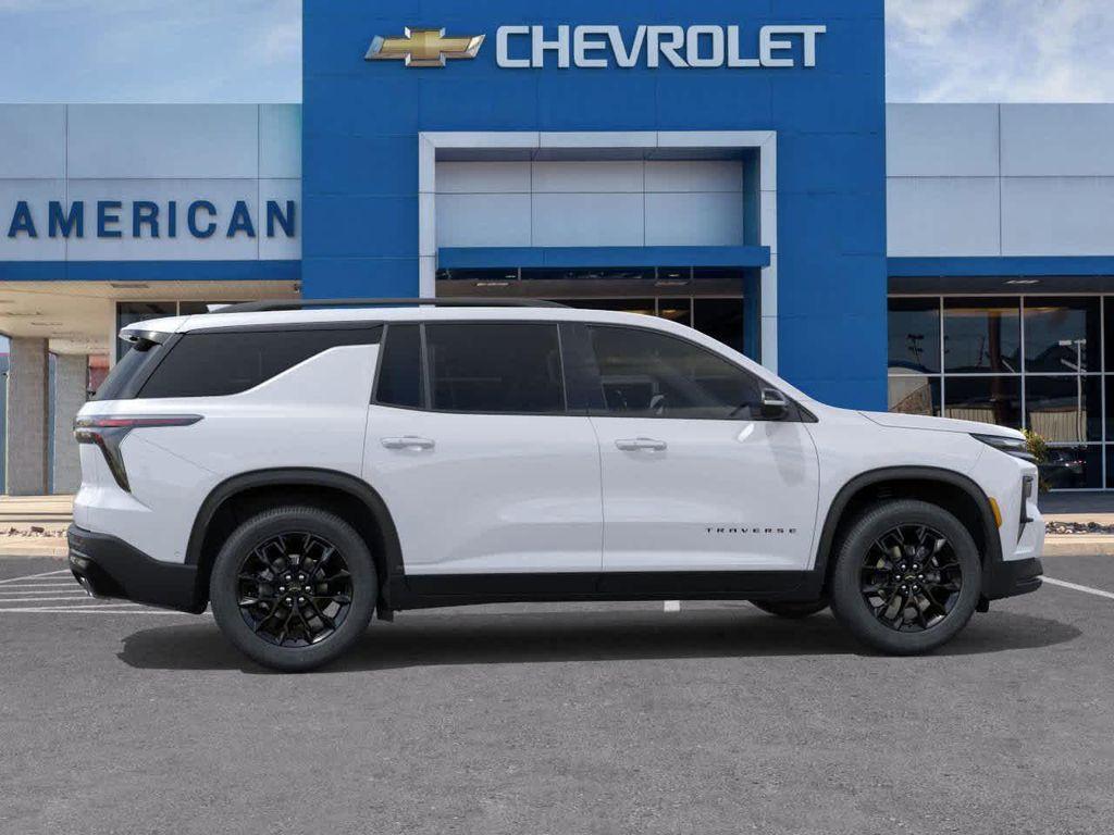 new 2026 Chevrolet Traverse car, priced at $45,010