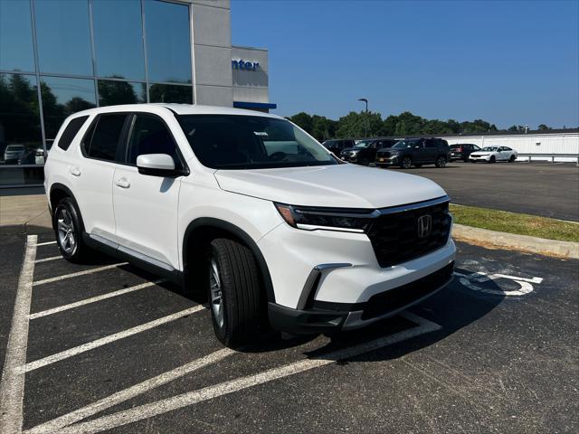 new 2025 Honda Pilot car, priced at $47,505