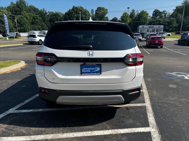 new 2025 Honda Pilot car, priced at $47,505