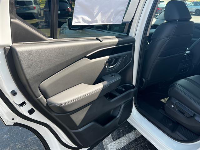 new 2025 Honda Pilot car, priced at $47,505