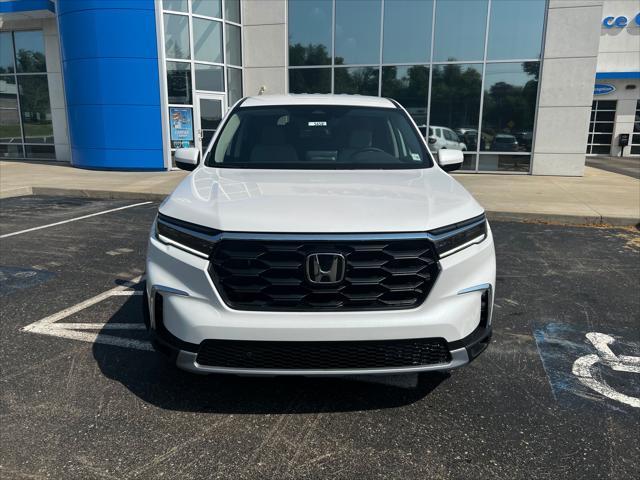new 2025 Honda Pilot car, priced at $47,505