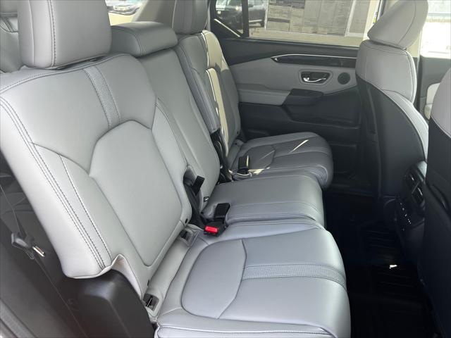 new 2025 Honda Pilot car, priced at $47,505