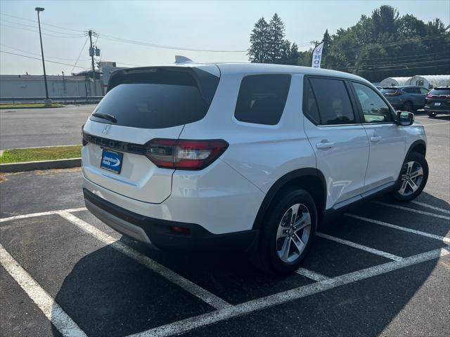 new 2025 Honda Pilot car, priced at $47,505