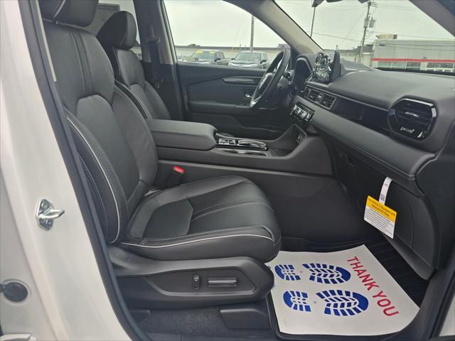 new 2025 Honda Pilot car, priced at $54,985