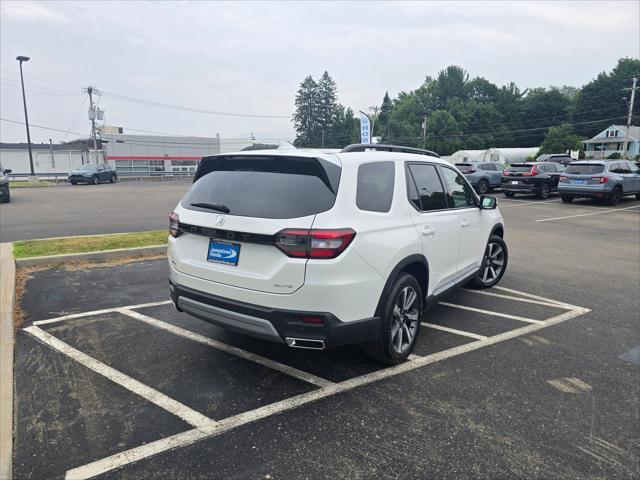 new 2025 Honda Pilot car, priced at $54,985