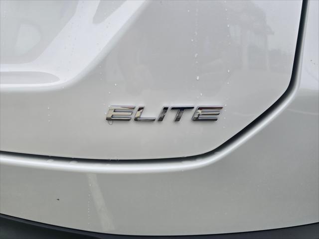 new 2025 Honda Pilot car, priced at $54,985