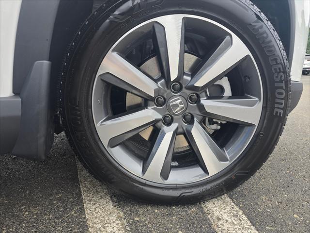 new 2025 Honda Pilot car, priced at $54,985