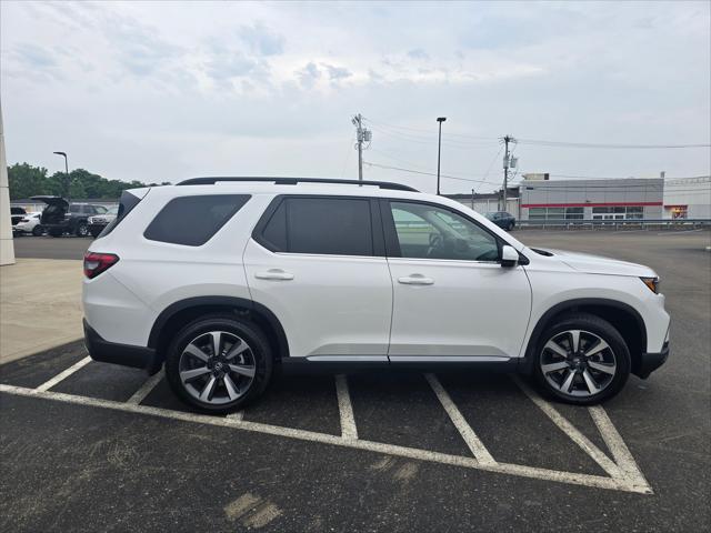 new 2025 Honda Pilot car, priced at $54,985