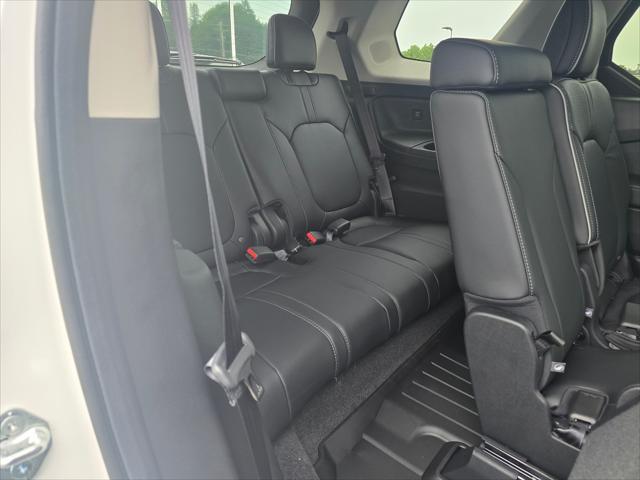 new 2025 Honda Pilot car, priced at $54,985
