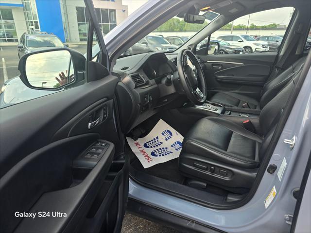 used 2022 Honda Pilot car, priced at $36,237