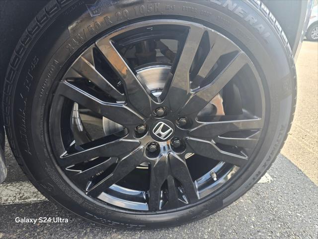 used 2022 Honda Pilot car, priced at $36,237