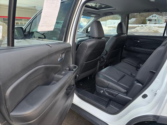 used 2022 Honda Pilot car, priced at $33,914