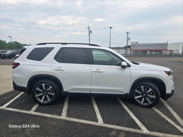 new 2025 Honda Pilot car, priced at $51,505