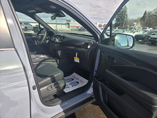 new 2025 Honda Passport car, priced at $44,305