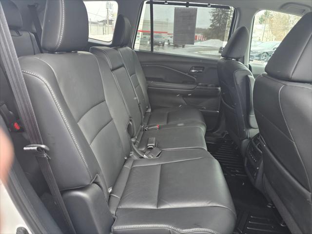 used 2022 Honda Pilot car, priced at $33,732