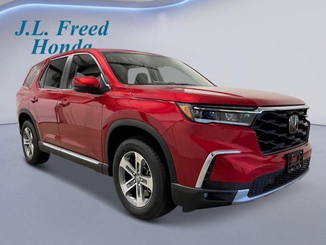 new 2025 Honda Pilot car, priced at $48,235