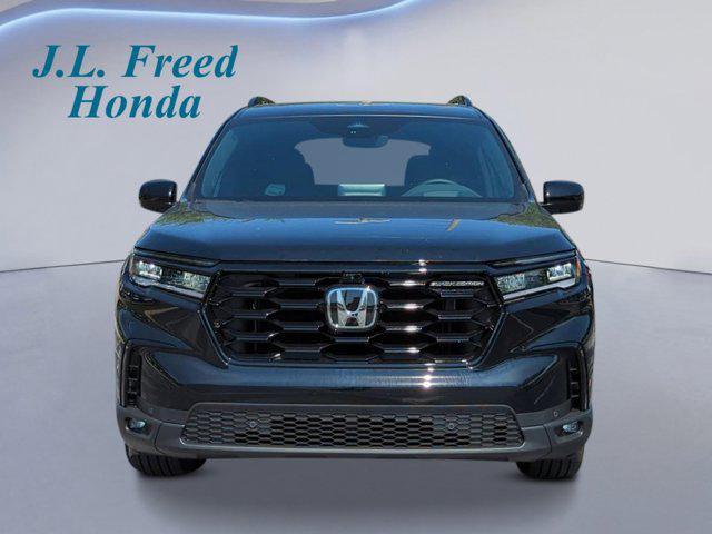 new 2025 Honda Pilot car, priced at $56,030