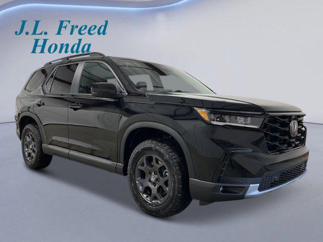 new 2025 Honda Pilot car, priced at $50,850