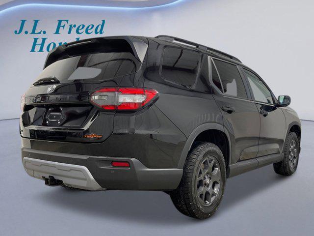new 2025 Honda Pilot car, priced at $50,850